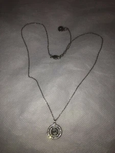 MICHAEL KORS SIGNATURE Silberfarben Anhänger Charm HALSKETTE - Bild 1 von 7