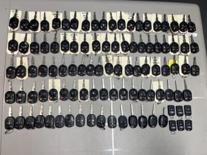 LOT OF 100 Used OEM Ford Car Key Fobs - Remote Keyless Entry - Picture 1 of 14