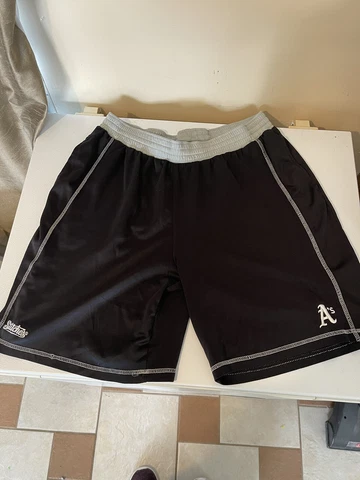 Oakland Athletics Shorts Mens Large Stitches Athletic Gear MLB Baseball Black Cover