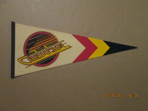 NHL Vancouver Canucks Vintage Circa 1980's Red Black Yellow Team Logo Pennant Cover