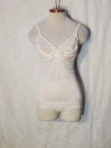 Flexees Womens 36B Beige UW One Piece Shaping Bodysuit Shapewear Floral - Picture 1 of 8
