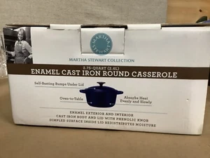 Martha Stewart Collection Emailliertes Gusseisen 2,75 Quart Runde Kasserolle Topf Blau - Bild 1 von 3