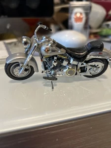 De colección Franklin Mint Harley Davidson 1/24 Diecast 1990 Fatboy Falta Intermitente - Imagen 1 de 16