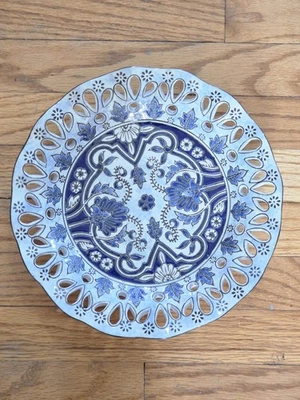 Plato Decorativo Grande Patrón Azul y Blanco 11" Enrejado Reticulado Con Recortes Foto 1 de 4