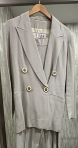 Gai Mattiolo Off White pant suit Vintage Size 12 - Picture 1 of 10