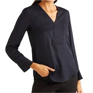 CEFINN Mitternachtsblau Krepp V-Ausschnitt Satin Top - 8 - Bild 1 von 7