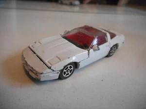 Corgi Chevrolet Corvette in White - Bild 1 von 2