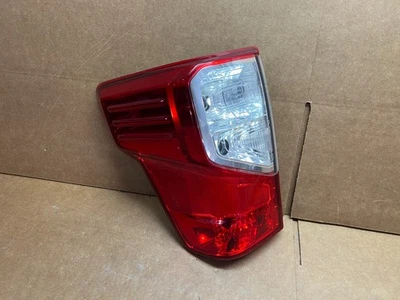 OEM 2016 2017 2018 2019 NISSAN TITAN LUZ TRASERA LADO IZQUIERDO LH ¡BONITO! Foto 1 de 4