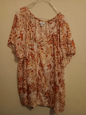 Blusa Jaclyn Smith, Para Mujer Talla Grande 3X, Estampado Floral Rosas, Tiene Enganche Foto 1 de 4