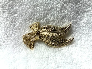 Vintage Anstecknadel/Brosche Gerry's Gold Metall Blätter 1" x 2" - Bild 1 von 2