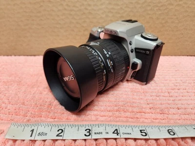 Minolta Maxxum 5 Camera (35mm) w/ 55 Sigma Zoom Lens 28-80mm 1:35-5.6 ESTATE - Image 1 of 4