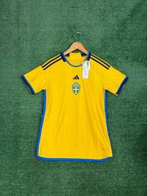 Camiseta de fútbol Adidas Suecia Nacional Hogar 2022/23 Amarilla Mujer’s Mediana Foto 1 de 4
