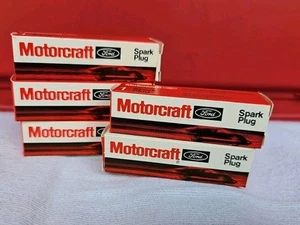 NOS Motorcraft Spark Plugs AG-22 Box Of 5 - Picture 1 of 2