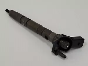 Genuine Volkswagen Diesel Fuel Injector 03L130277 - Picture 1 of 6