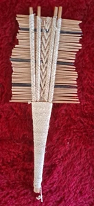 AFRIQUE ANCIEN Peigne à dents fines original fait main en bois ACCESSOIRE / - Photo 1/8