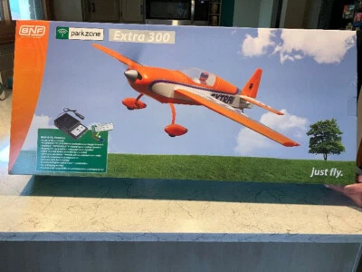 Avión de radiocontrol Parkzone Extra 300 - Versión BNF con cargador y paquete de vuelo Foto 1 de 4