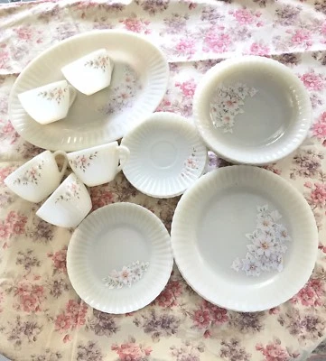 26 PC Colorex Dinnerware Set (Setting for 5) Chinaware from Brazil - Image 1 of 4