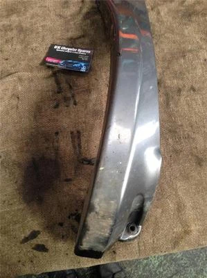 CHRYSLER GRAND VOYAGER BORDE DE MOLDEO DE ALA N/S EN GRIS Foto 1 de 2