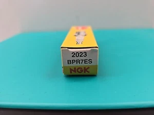1 NGK Standard Spark Plugs 2023 BPR7ES Tune Up - Foto 1 di 2