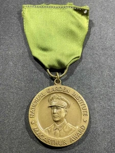 WW2 WWII BSA Boy Scouts National Victory Garden Institute medaglia premio MacArthur - Foto 1 di 2
