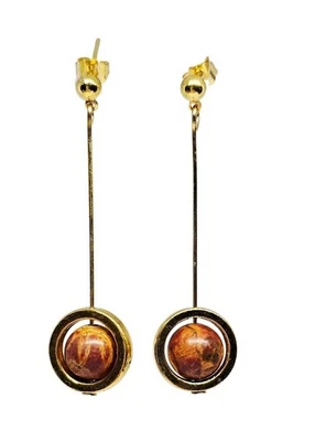 Pendientes de piedras preciosas de jaspe Red Creek únicos con cuentas de oro Foto 1 de 4