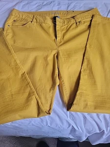 Apt 9 Women's Mustard Jeans Size 14 - Picture 1 of 3