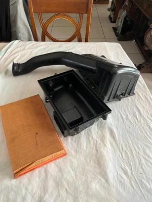 Porsche 944 924S 1983 1984 1985 OEM conjunto de filtro de aire con filtro 94411001200 Foto 1 de 4