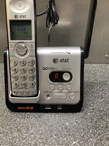 AT&T CL 82209 digital answering system DECT 6.0 cordless phone. - Picture 1 of 12