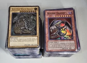 Lote de cartas Yugioh TCG primera edición holográficas/últimas y secretas raras jugadas mixtas 300 + - Imagen 1 de 2