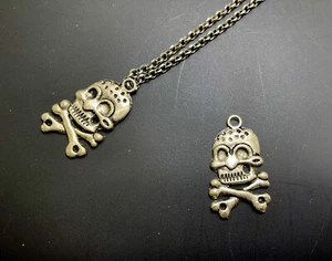 2PCS Pendant Only Skull Head Antique Filigree Vintage Pendant for Necklace - Picture 1 of 1