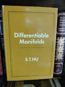 DIFFERENTIABLE MANIFOLDS_Sze Tsen Hu_1969_HCDJ_1st Edn / First Print_Very Good - Picture 1 of 12