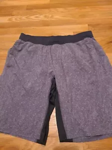 Lululemon Mens Sz XL T.H.E. Short 11” zip pockets Liner Gray Chevron Yoga Shorts - Picture 1 of 5