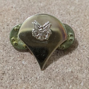Military Navy Insignia Gold Eagle Naval Lapel Pin Back - Picture 1 of 3