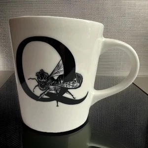Williams Sonoma Rory Dobner Q Monogram Mug Queen Bee 19oz. - Picture 1 of 5