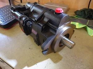 Vickers Eaton 123AL02058A PVM063ER09ES02AAA21000001A0A OPEN CIRCUIT PISTON PUMP - Picture 1 of 4
