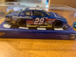 2002 Kevin Harvick, #29 Goodwrench Service - Bild 1 von 5