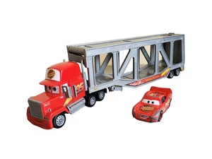Disney Cars Camión Mack + Flash McQueen Metal 1/55 – Remolque Doble Piso - Imagen 1 de 16