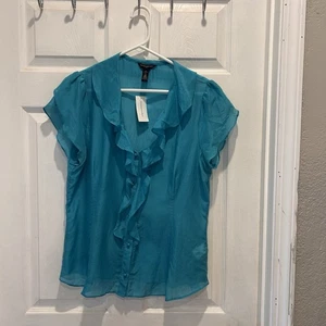 Blusa grande Banana Republic verde azulado con volantes delanteros y botones de seda algodón nueva con etiquetas - Imagen 1 de 7