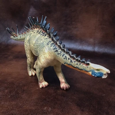 Carnegie Collection Safari LTD Miragaia Dinosaur Figure - Image 1 of 4