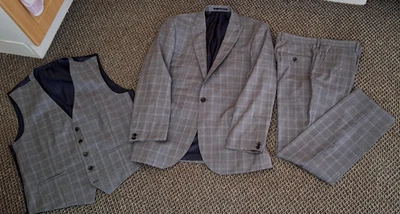 NEW * NEXT SIGNATURE * GREY CHECK SLIM FIT ITALIAN WOOL SUIT * 44 Ch ~ 34 W (Reg - Image 1 of 4