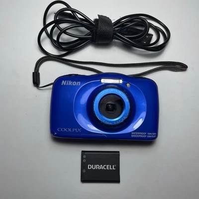 Nikon Coolpix W100 13MP WI-FI Waterproof Digital Camera Tested+ Charger, Battery - Image 1 of 4