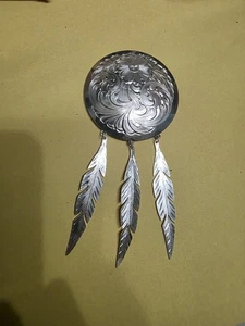 Montana Silversmiths Silver Plated Dreamcatcher Pin Brooch With Feathers - Picture 1 of 12