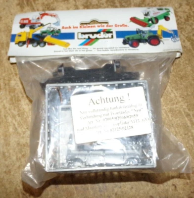 Kit de accesorios cargador frontal plástico 1/16 Bruder en paquete nuevo Foto 1 de 4
