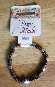 Pulsera de oración elástica con cuentas marrones con cruz de metal Italia NUEVA - Imagen 1 de 2