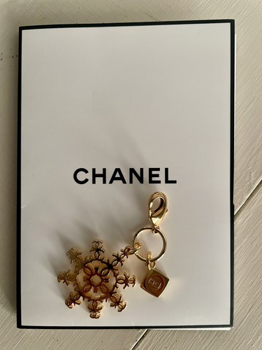collana charm chanel oro