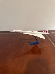 E4 British Airways Flugzeug Modellflugzeug Plane - Bild 1 von 9