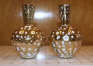 Par de jarrones de metal martillado tono dorado abt 5" de alto brutalista - Imagen 1 de 7