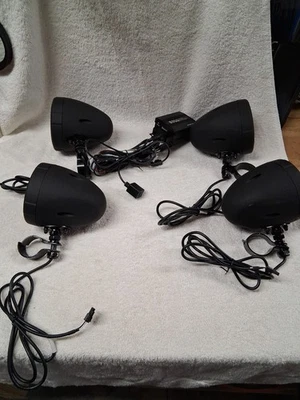 BOSS AUDIO 1,000-Watt Bluetooth 3" Speaker Kit MCBK470B. See Description  - Image 1 of 4