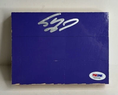 Tabla de piso grapas usada firmada por Shaquille O'Neal Lakers 4 1/2 x 6 PSA 7A66348 Foto 1 de 3