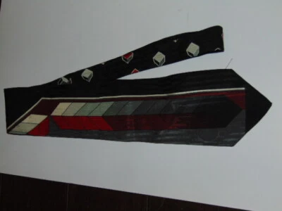 Louis Feraud 男式领带 100% 进口丝绸  — 第 1/2 张图片